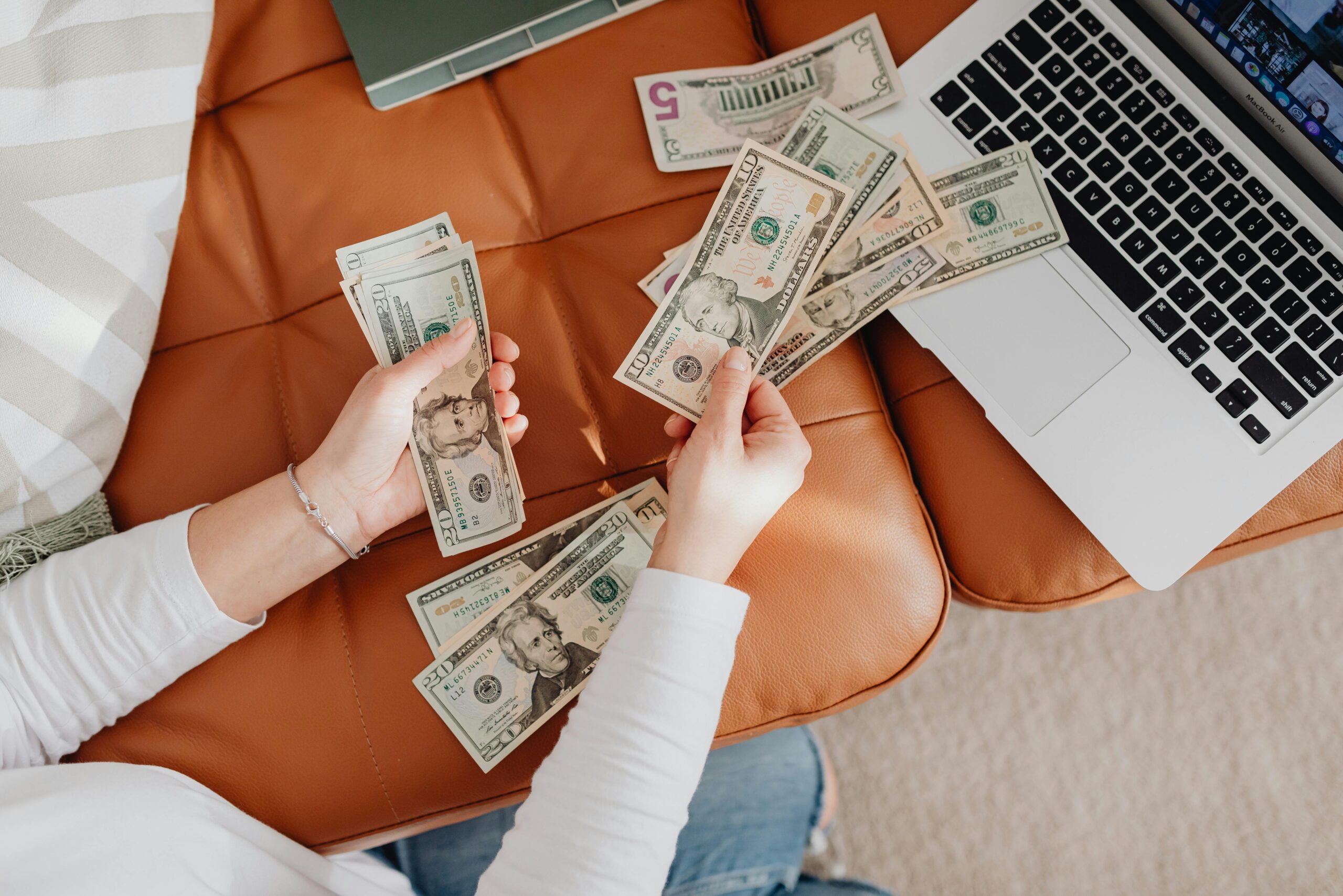 How to Make Passive Income Online in USA From Home